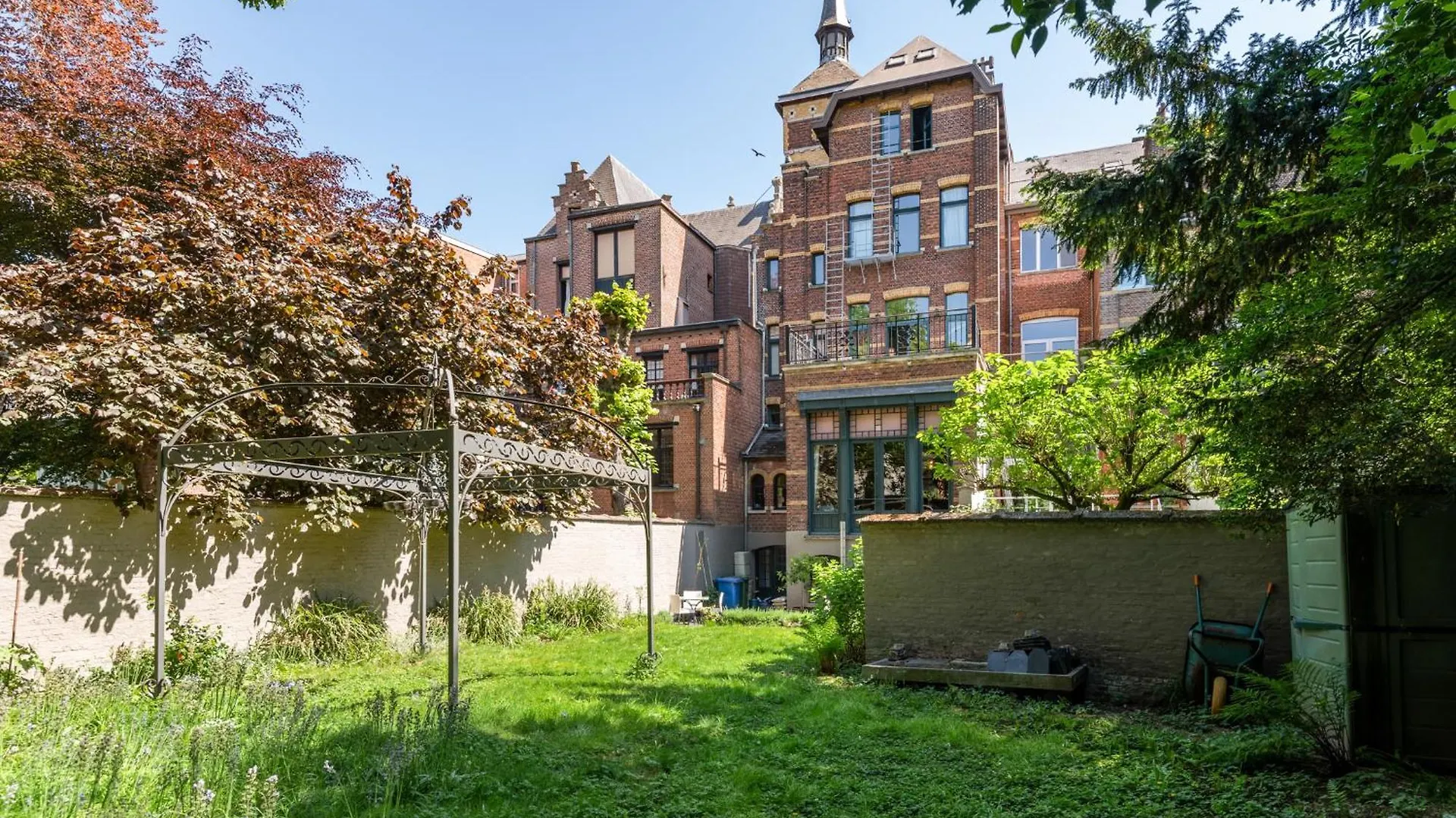 Boutique B&B Baron Osy Anversa Bed & Breakfast