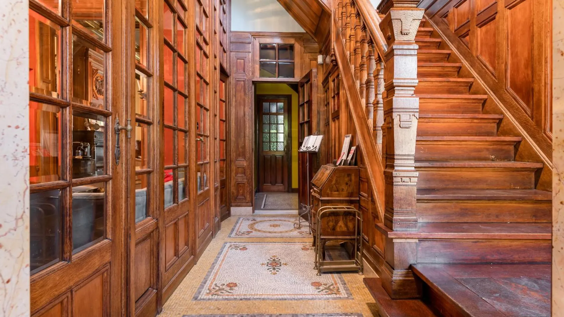 ** Bed & Breakfast Boutique B&B Baron Osy Antwerpen Belgien